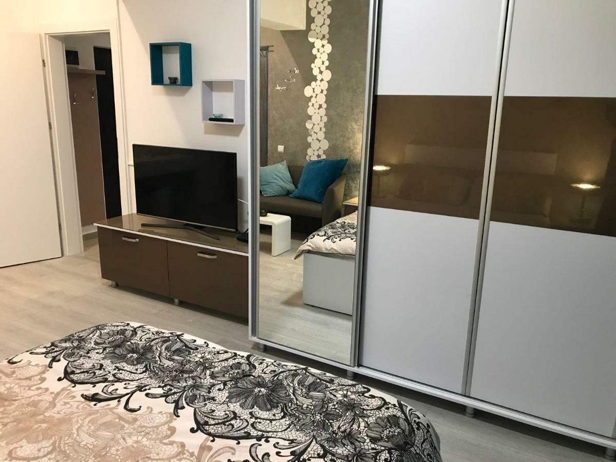 Luxury Flat 9 Near Metro Διαμέρισμα Βουκουρέστι Εξωτερικό φωτογραφία